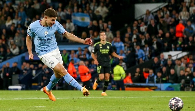 Il Manchester City dovrebbe valutare la qualità di Julián Álvarez